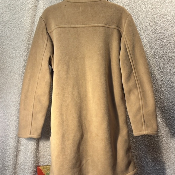 d & co keep you warm in winter 🥶 tan coat 🧥 - Picture 6 of 6